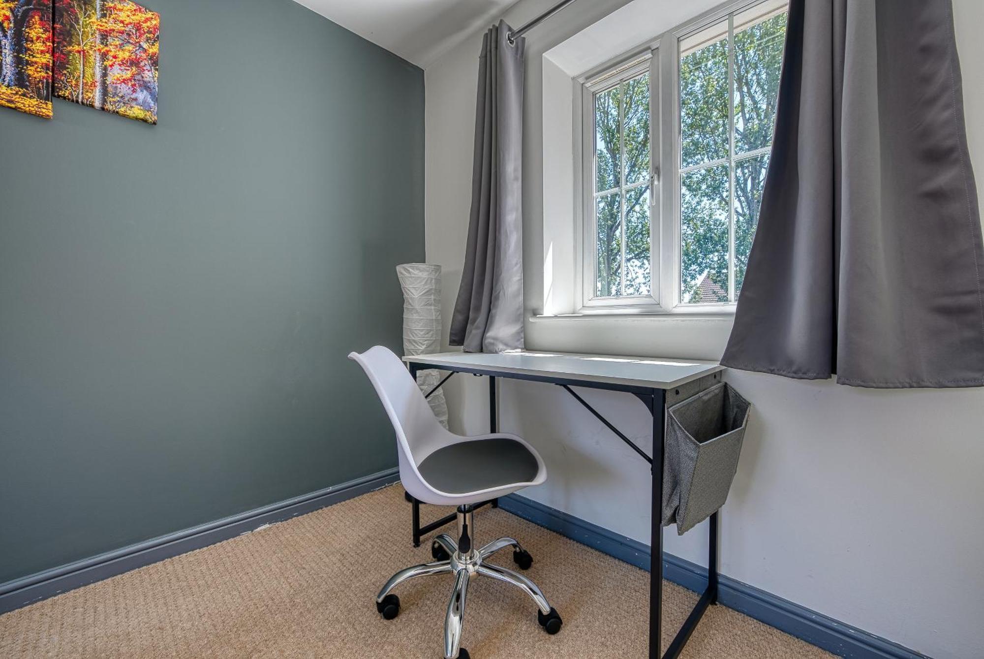 Nec Exhibitor Home, Stay Near Birmingham Airport Экстерьер фото